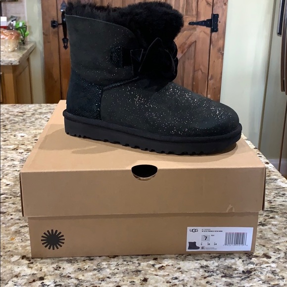 UGG Shoes - LAST PAIR UGG Gita Twinkle Bow size 7